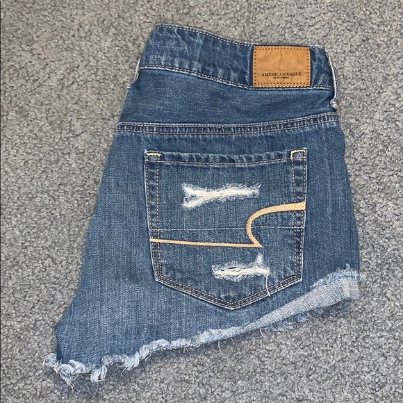 blue distressed american eagle shorts - Picture 2 of 2